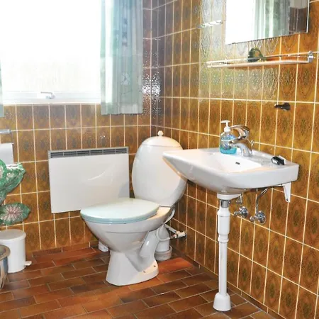 Gorgeous In With House A Panoramic View